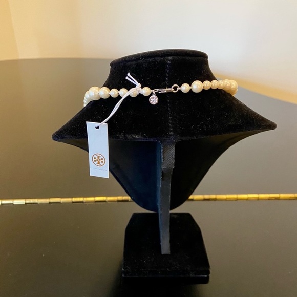NWT Authentic classic rare Tory Burch Pearl Crystal Short Necklace - Picture 10 of 16